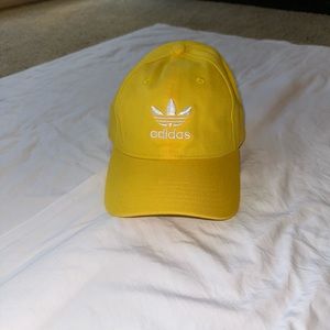 Men’s Adidas Relaxed Yellow Hat